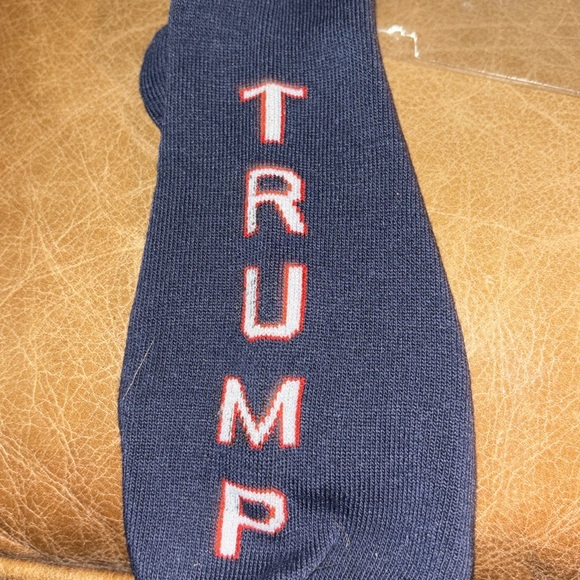 ❤️TRUMP SOCKS❤️ - Picture 5 of 6